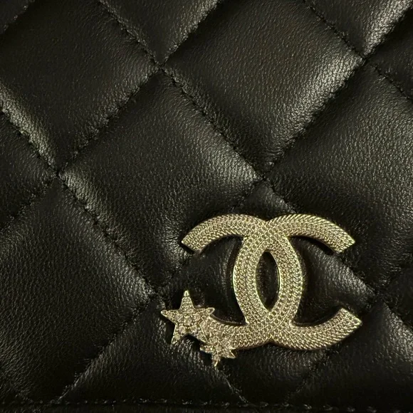 🔥RARE!! CHANEL•24C Star CC Lambskin Quilted Wallet On Chain - Picture 2 of 16